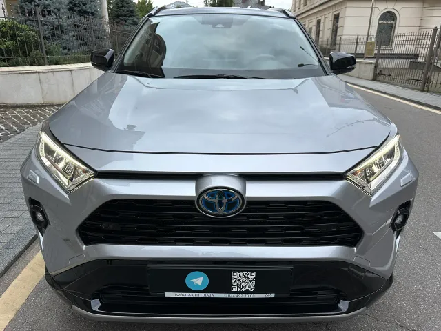 Toyota RAV4 - фото 2