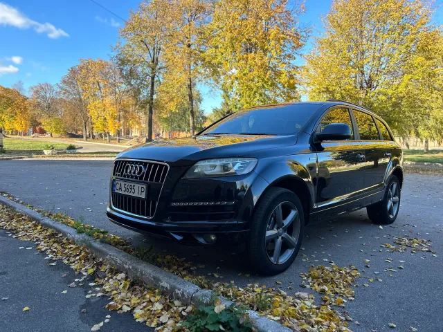 Audi Q7 - фото 2