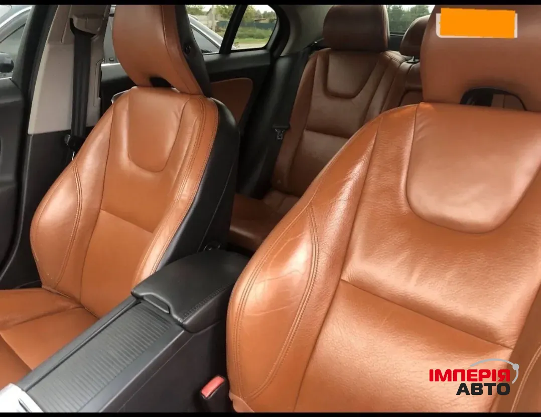 Volvo S60 - фото 2