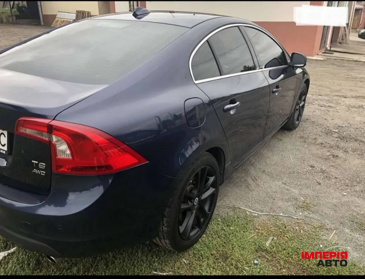 Volvo S60 - фото 3