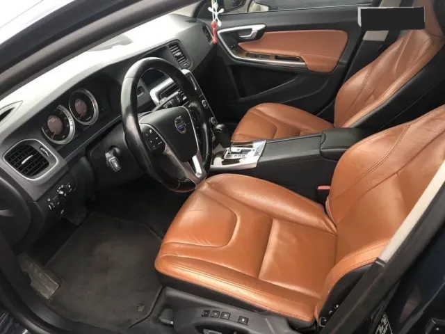 Volvo S60 - фото 4