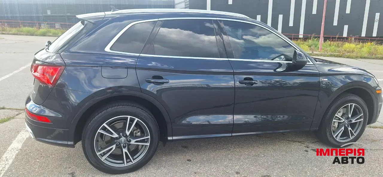 Audi Q5 - фото 7