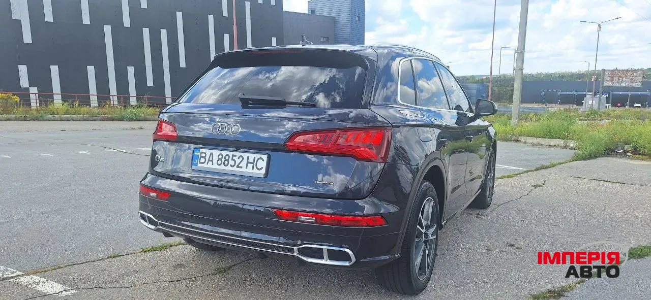 Audi Q5 - фото 8