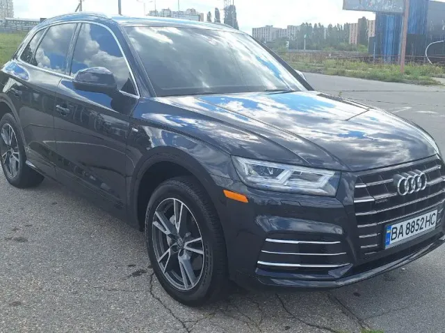 Audi Q5 - фото 5