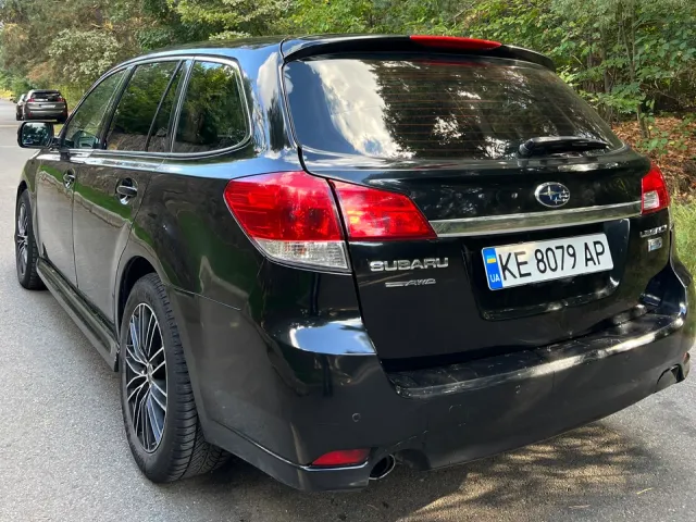 Subaru Legacy - фото 5