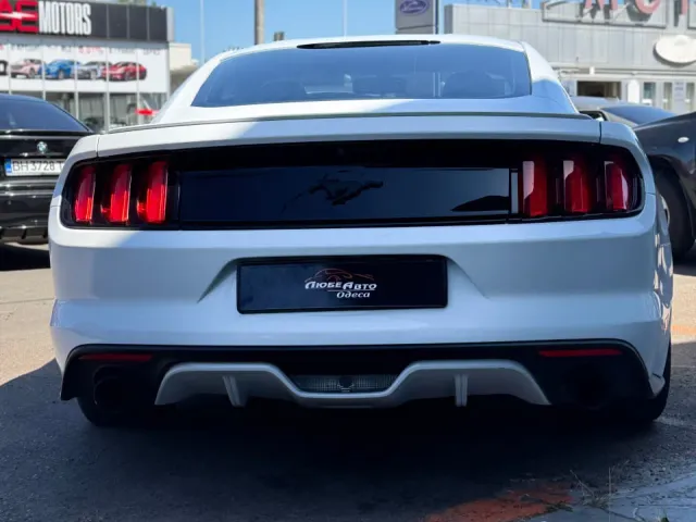 Ford Mustang - фото 4