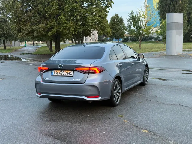 Toyota Corolla - фото 5
