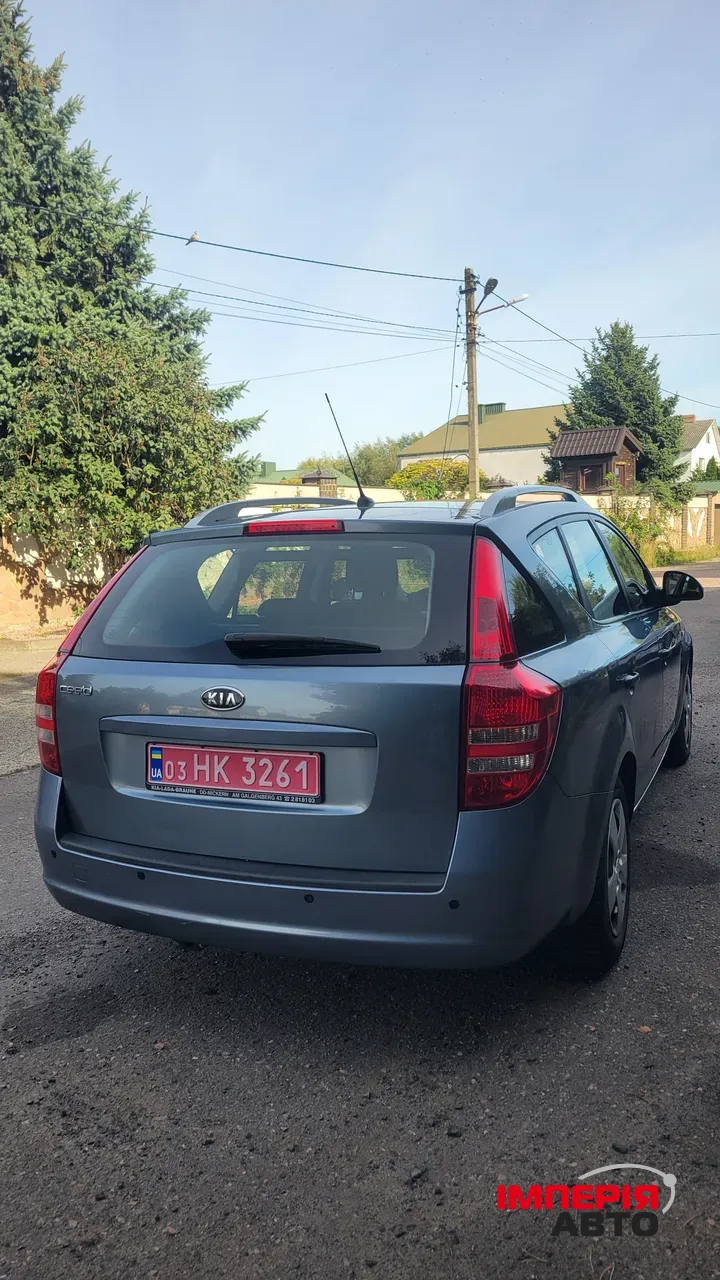 Kia Ceed - фото 15