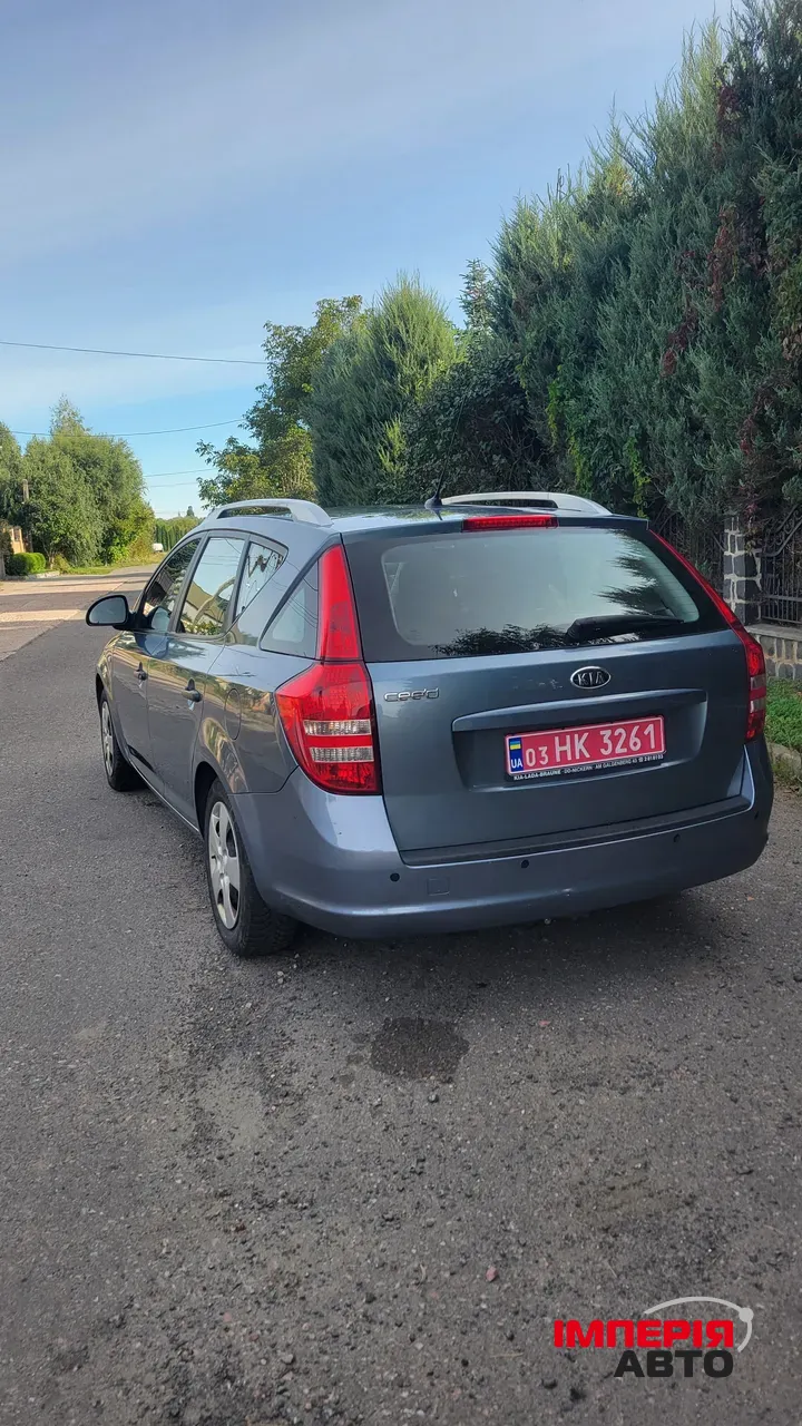 Kia Ceed - фото 11