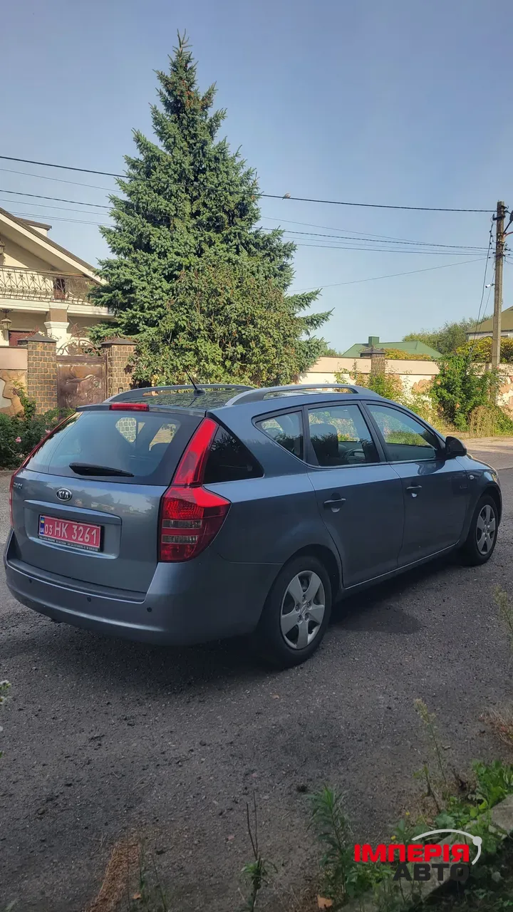 Kia Ceed - фото 20