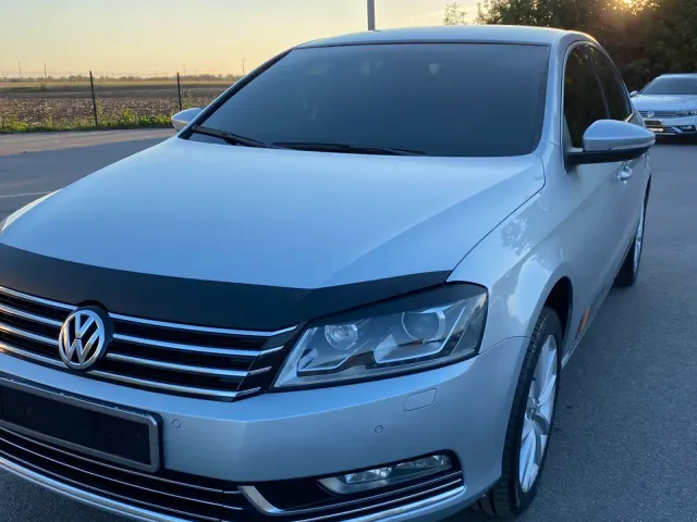 Volkswagen Passat - фото 1
