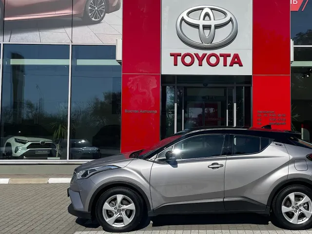 Toyota C-HR - фото 3