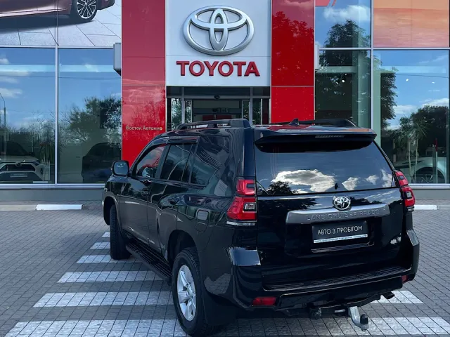 Toyota Land Cruiser Prado - фото 3