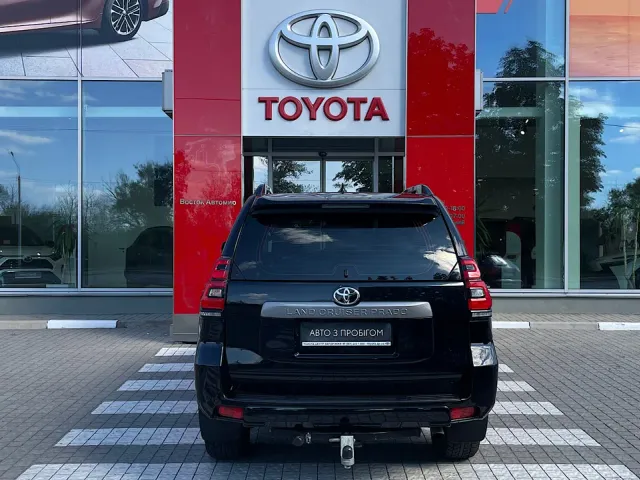 Toyota Land Cruiser Prado - фото 2