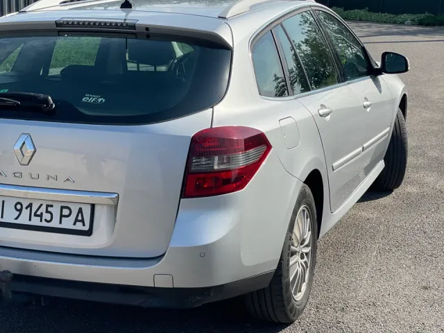 Renault Laguna - фото 3
