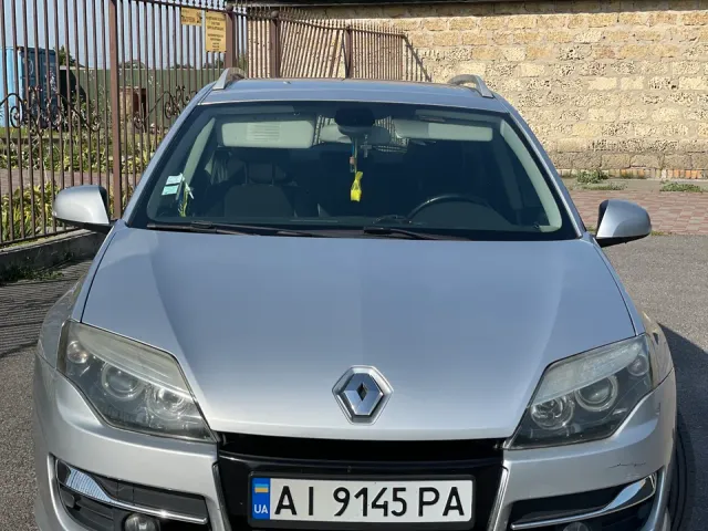 Renault Laguna - фото 4