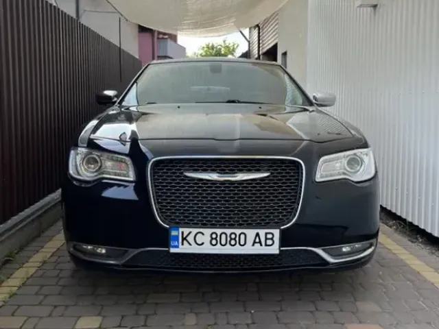 Chrysler 300C - фото 1