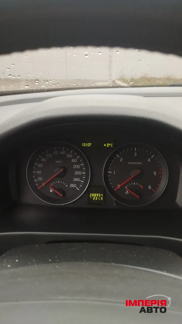 Volvo V50 - фото 7