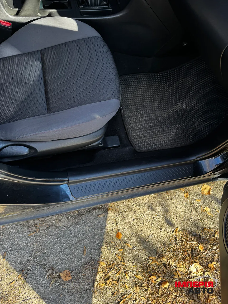 Mazda 3 - фото 10