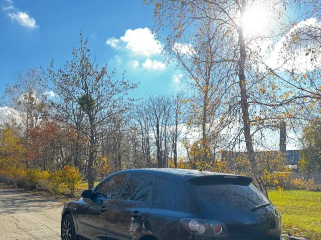 Mazda 3 - фото 5