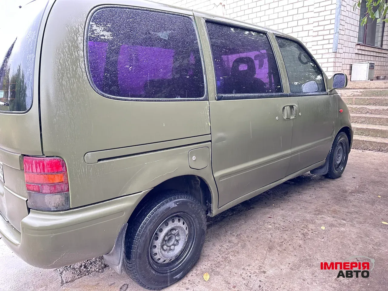 Nissan Serena - фото 7