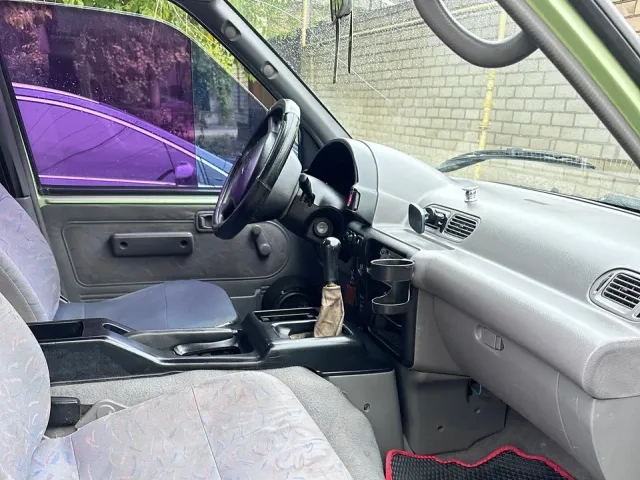 Nissan Serena - фото 2