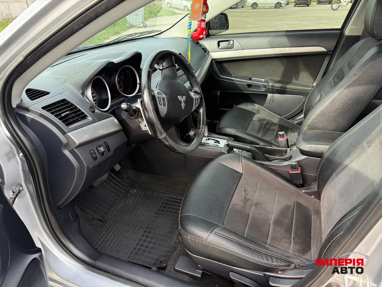 Mitsubishi Lancer - фото 7