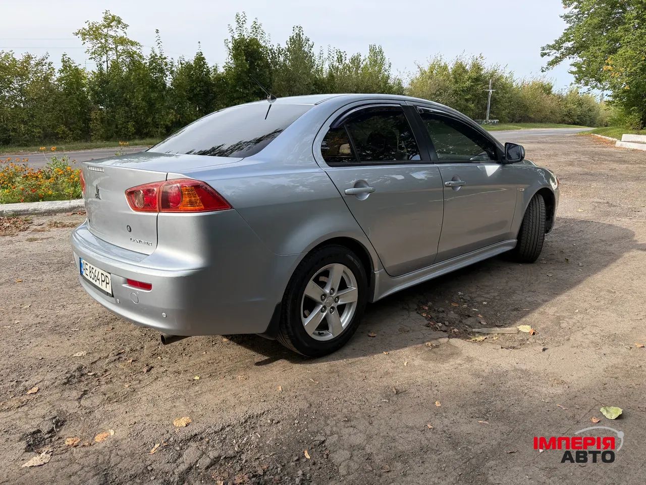 Mitsubishi Lancer - фото 2