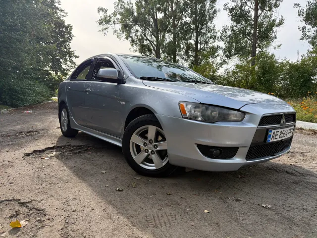 Mitsubishi Lancer - фото 5