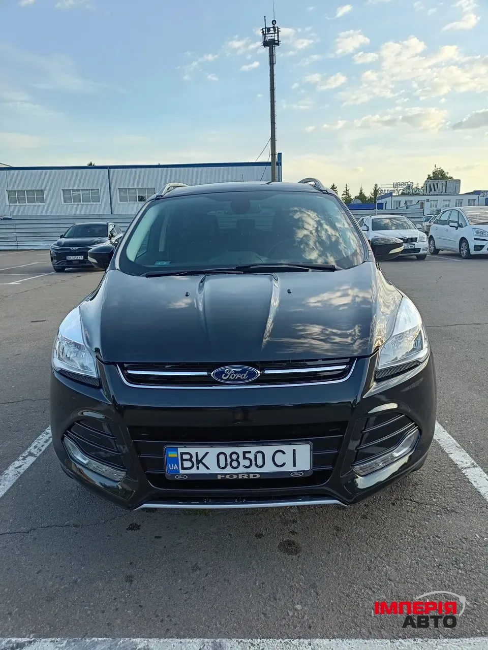 Ford Escape - фото 1