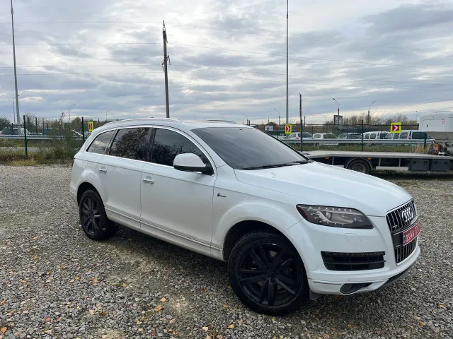 Audi Q7 - фото 5