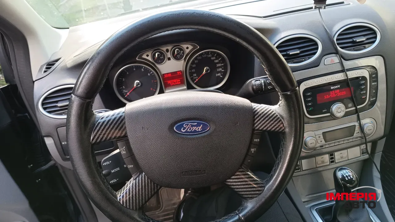 Ford Focus - фото 27