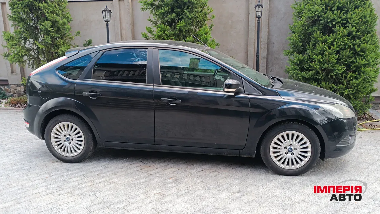 Ford Focus - фото 5