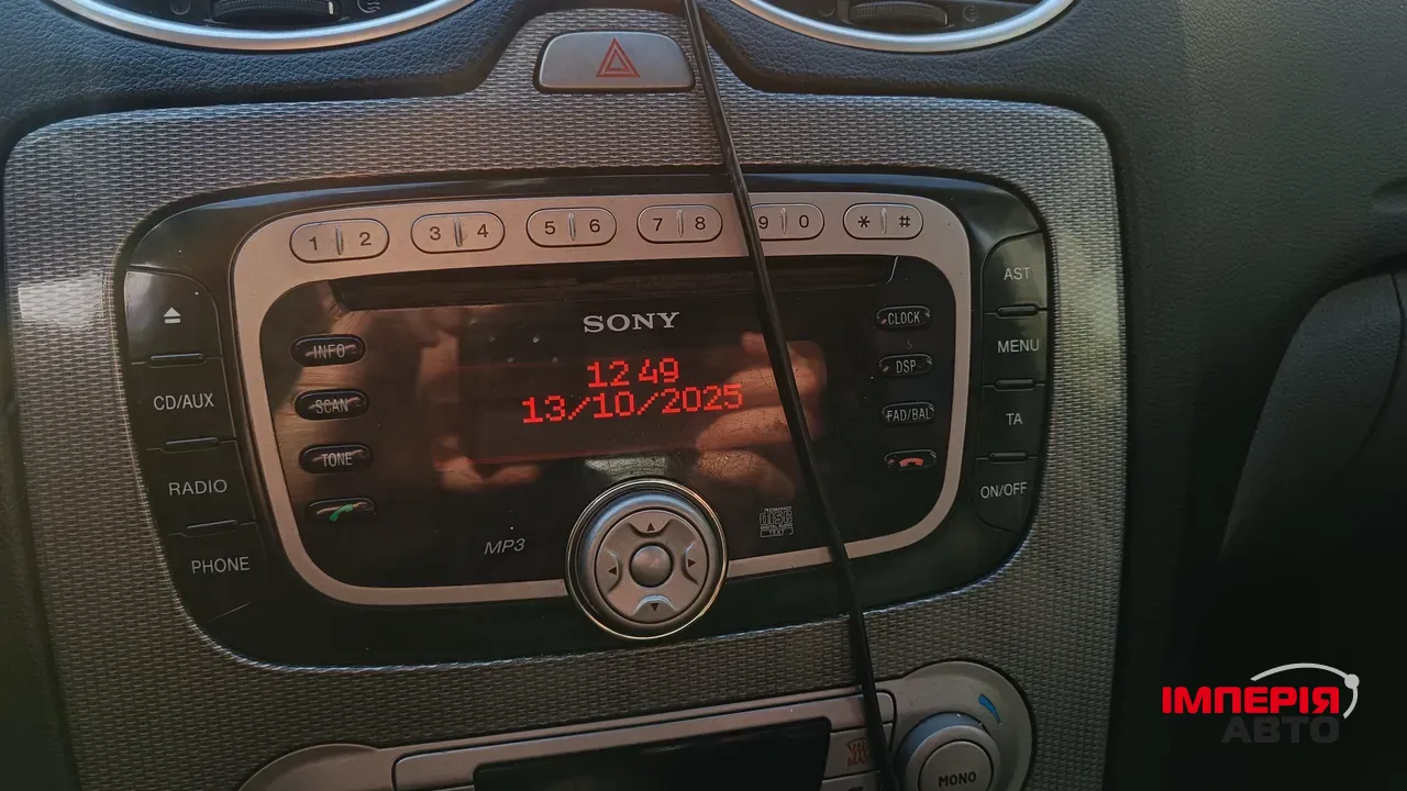 Ford Focus - фото 34