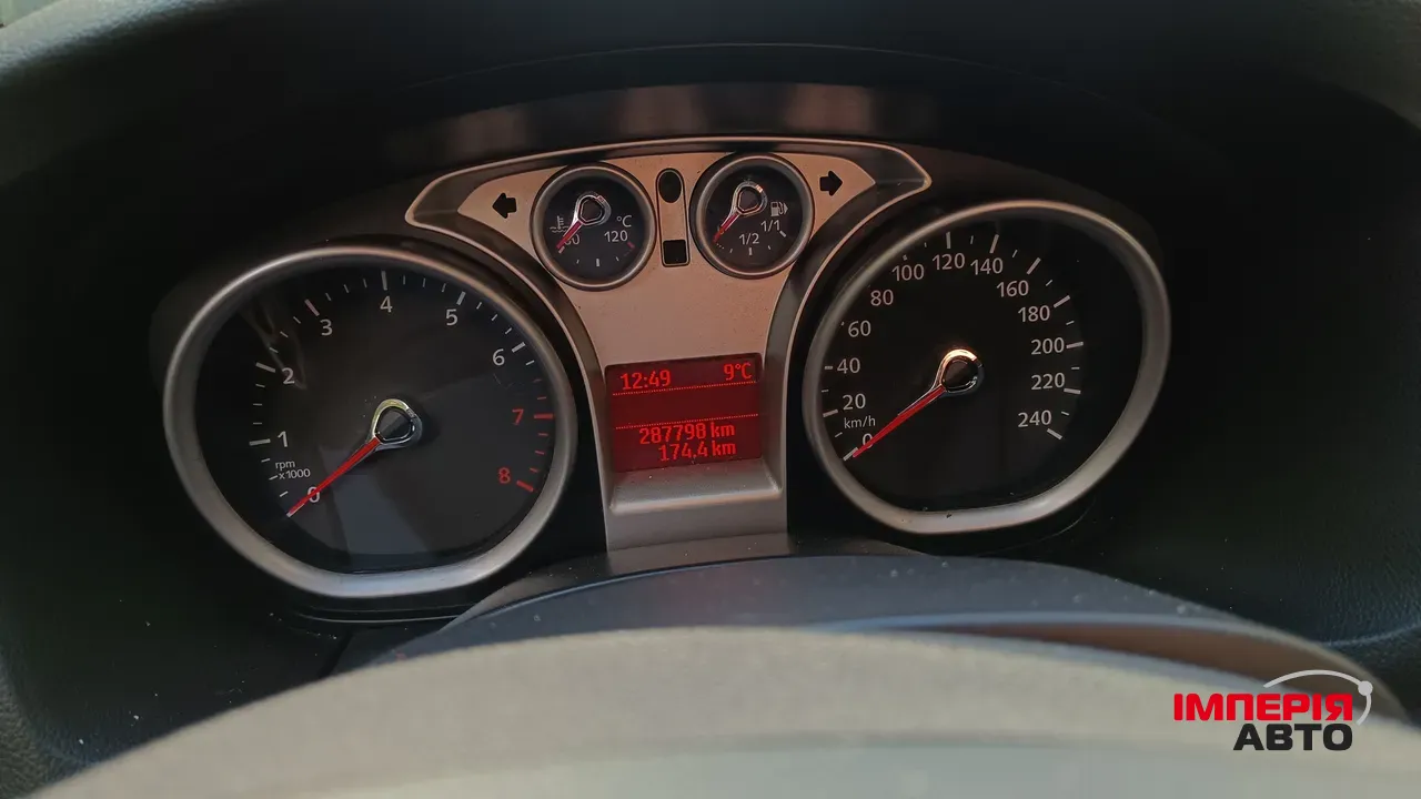 Ford Focus - фото 32