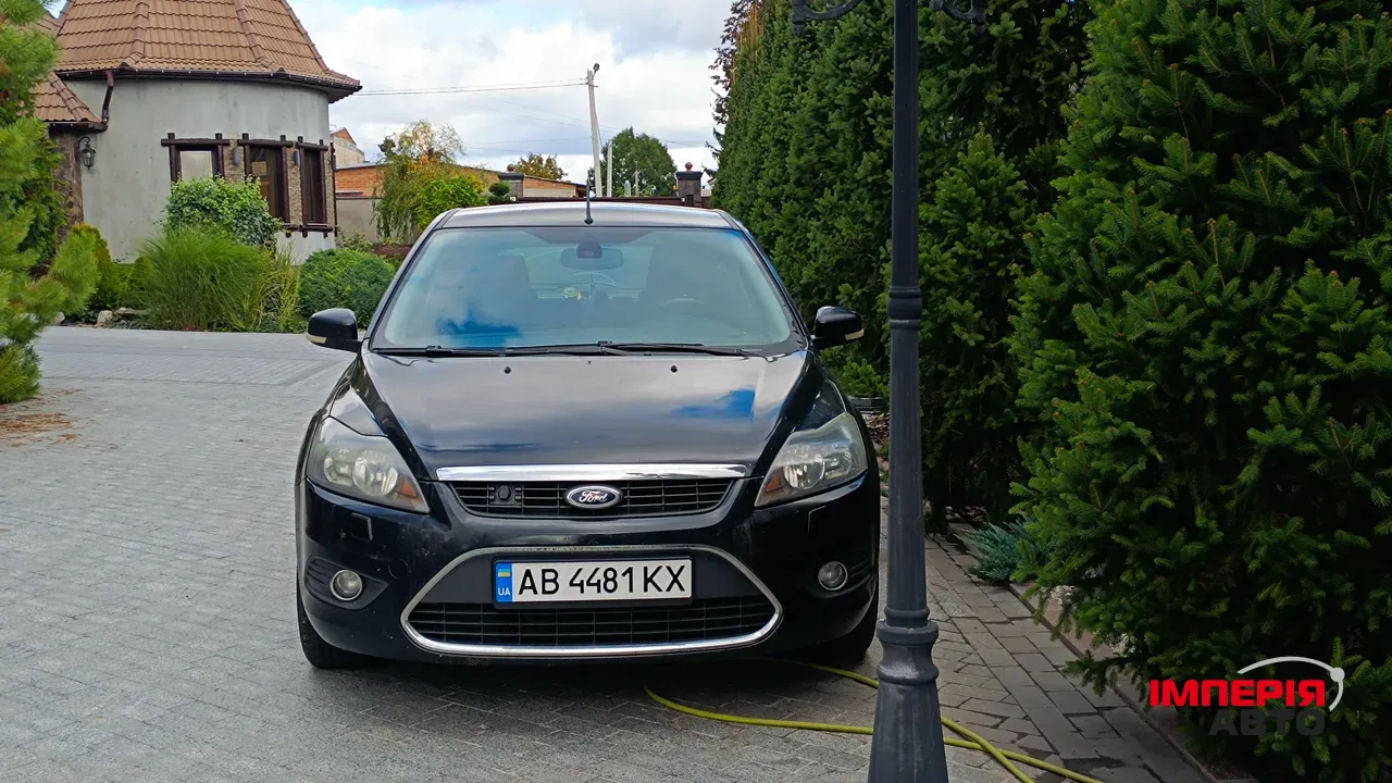 Ford Focus - фото 1
