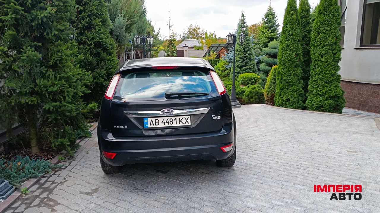 Ford Focus - фото 8