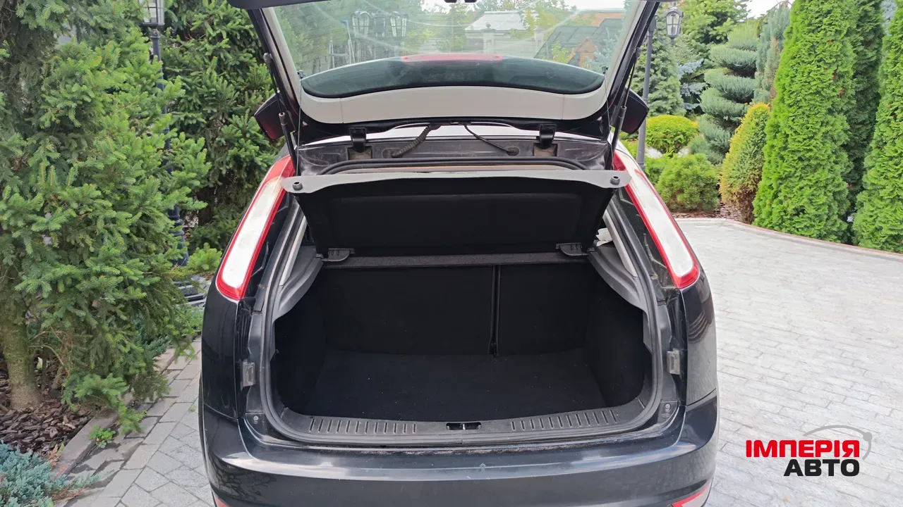 Ford Focus - фото 9