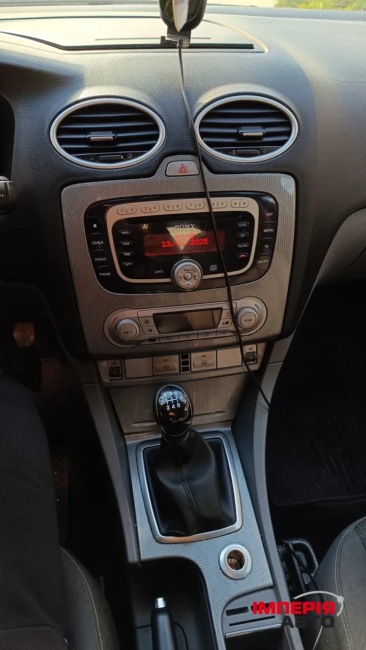 Ford Focus - фото 35