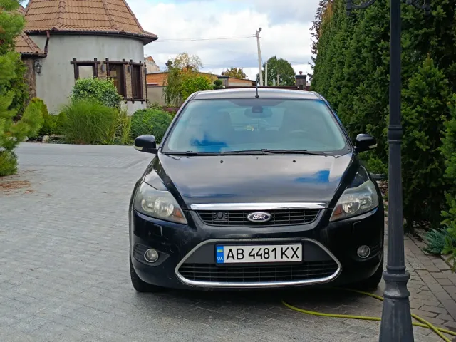 Ford Focus - фото 1