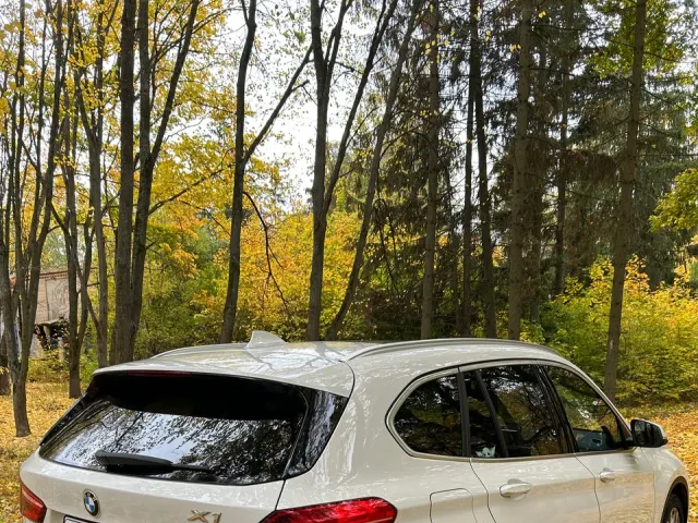 BMW X1 - фото 2