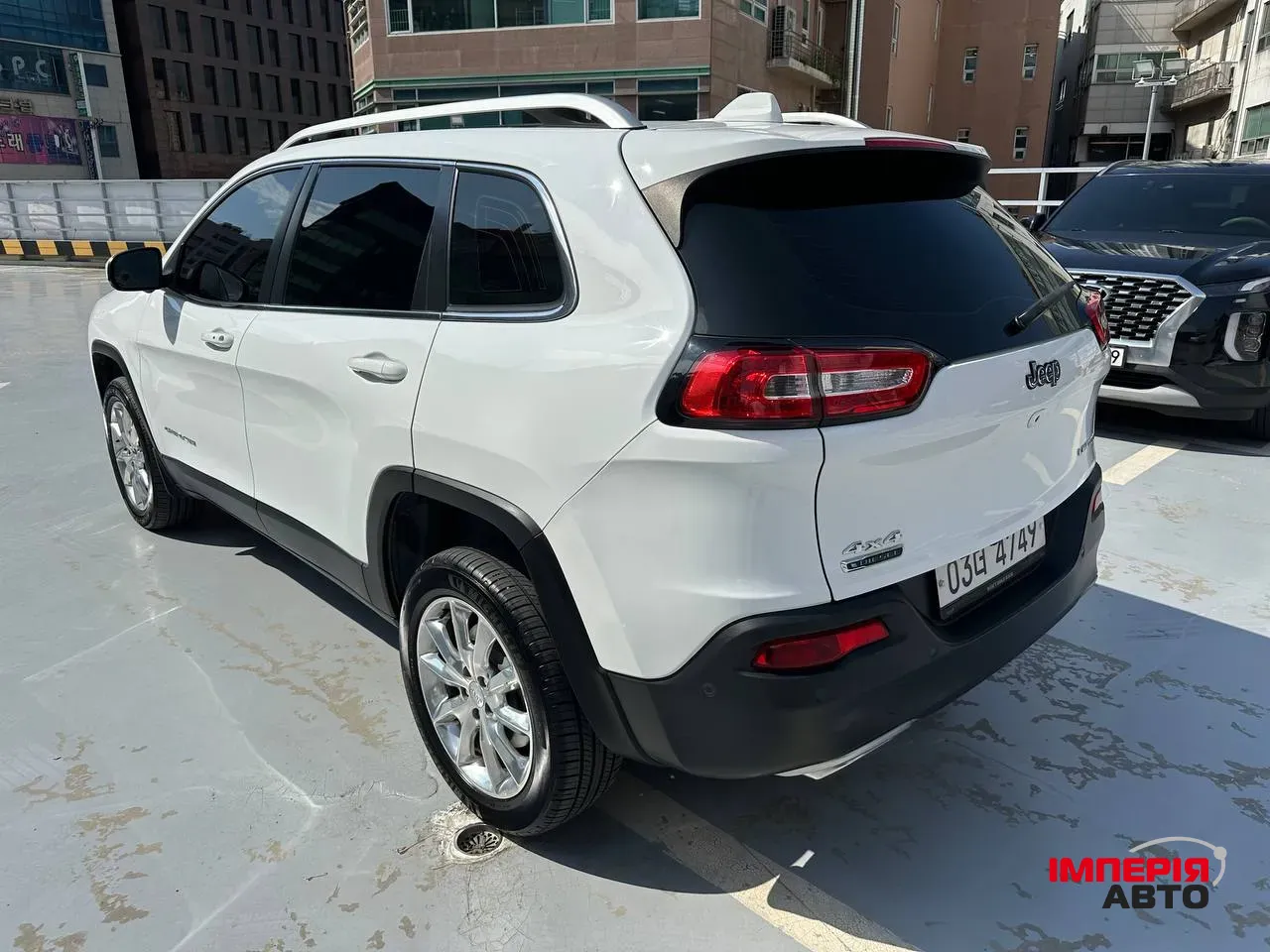 Jeep Cherokee - фото 6