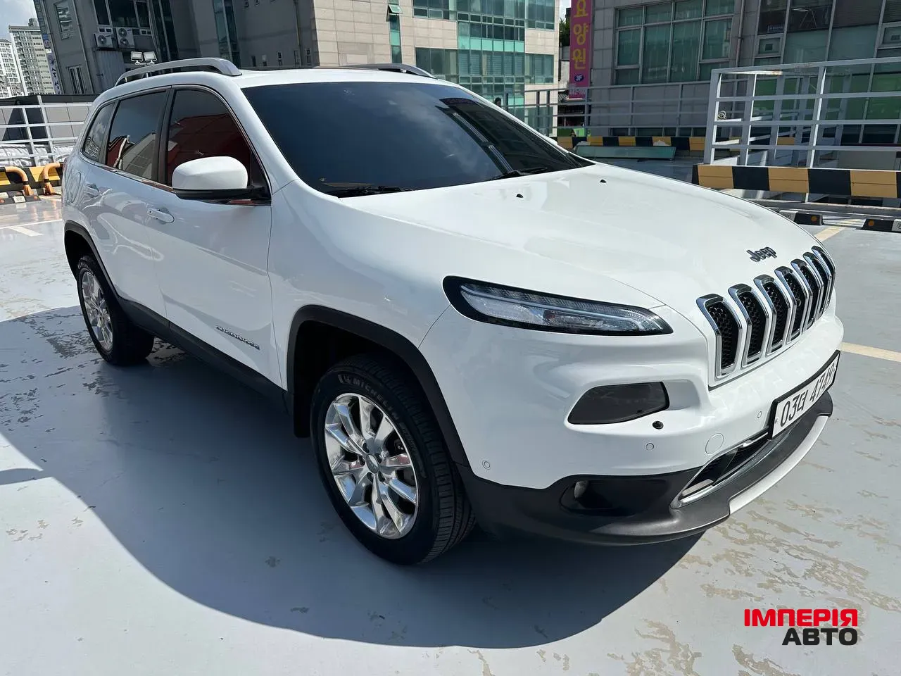 Jeep Cherokee - фото 1