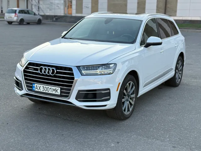 Audi Q7 - фото 3