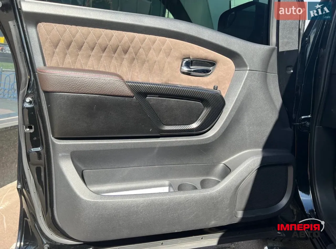 Nissan Titan - фото 18