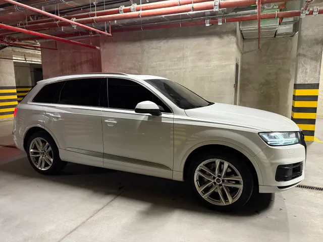 Audi Q7 - фото 4