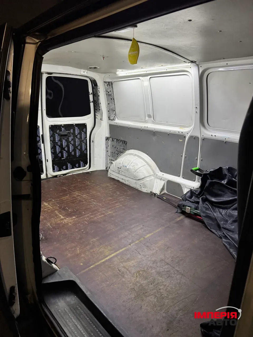 Volkswagen Transporter - фото 6