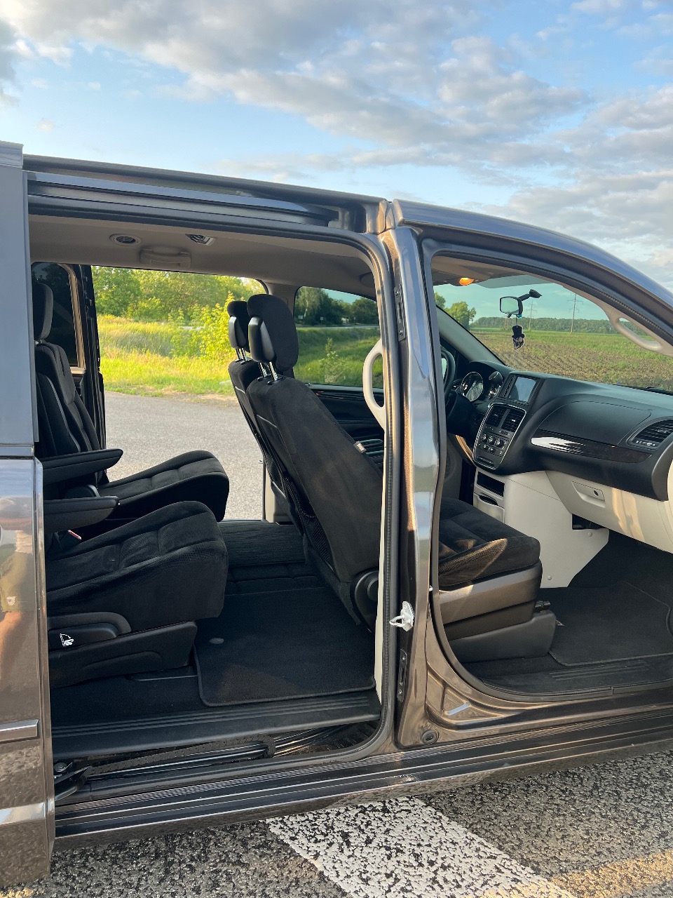 Dodge Caravan - фото 5