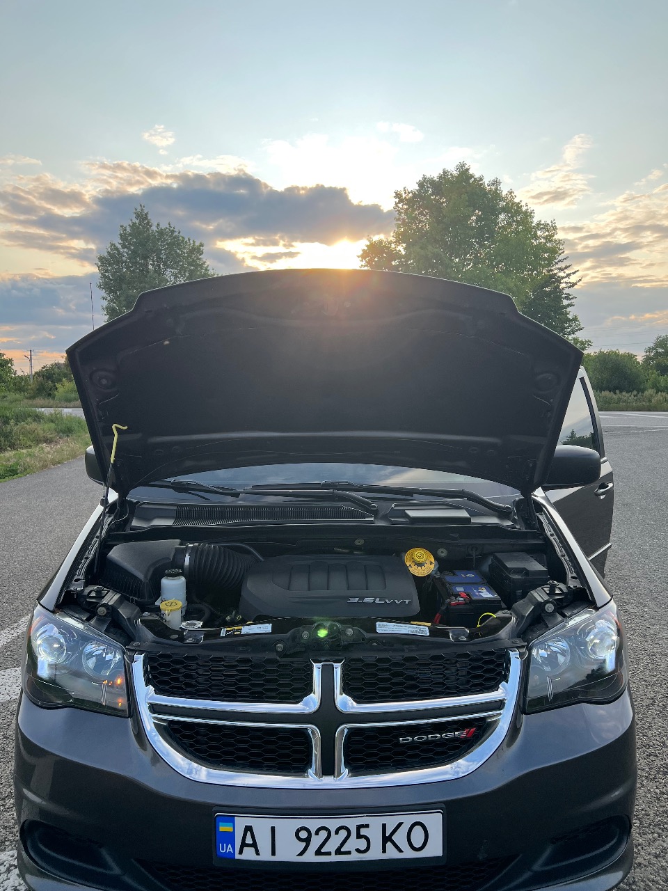 Dodge Caravan - фото 13