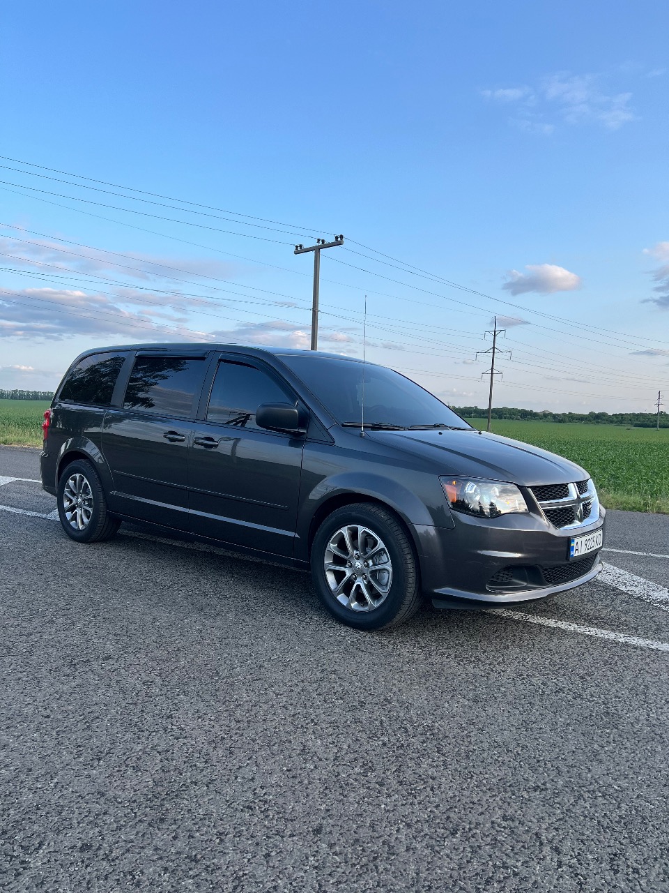 Dodge Caravan - фото 4